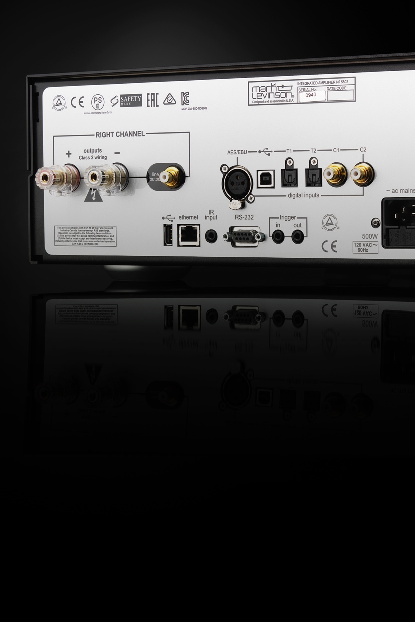 5802 | Integrated Amplifier for Digital sources