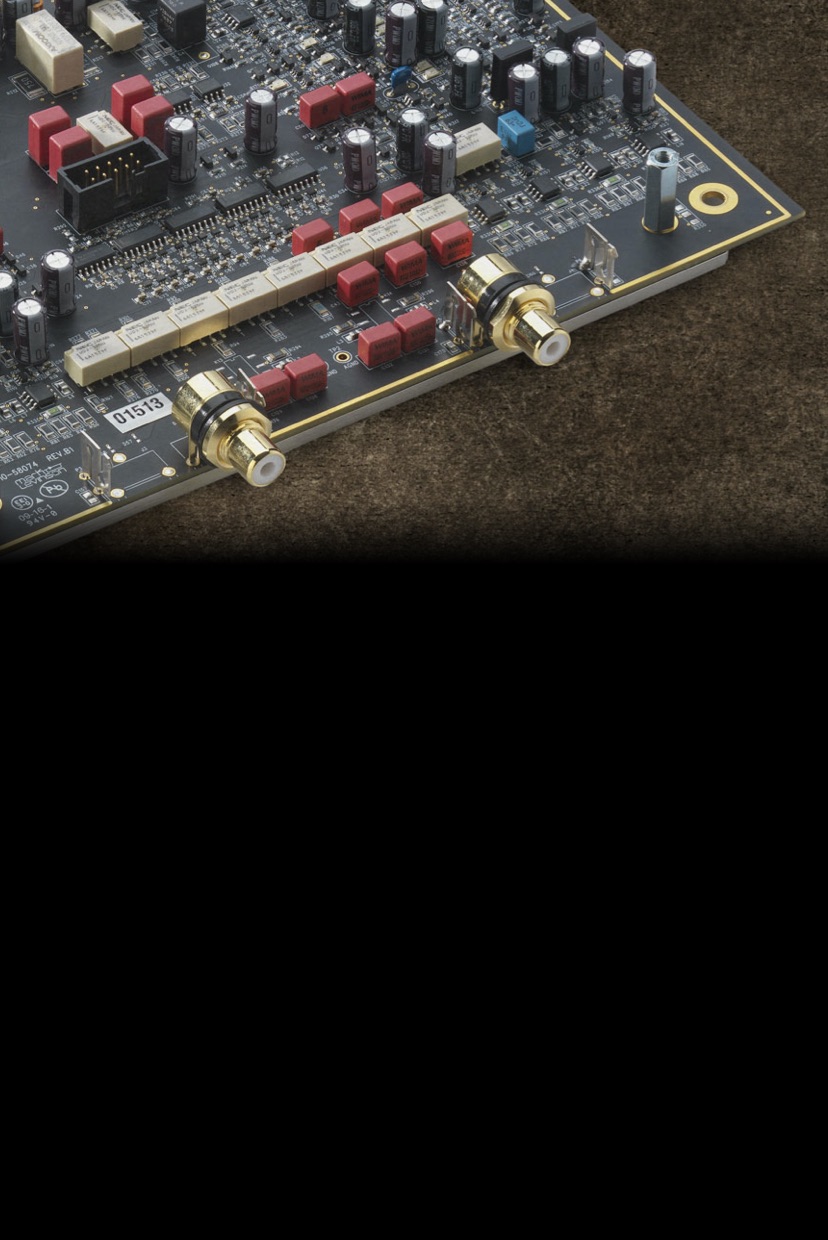 №523 Feature 02