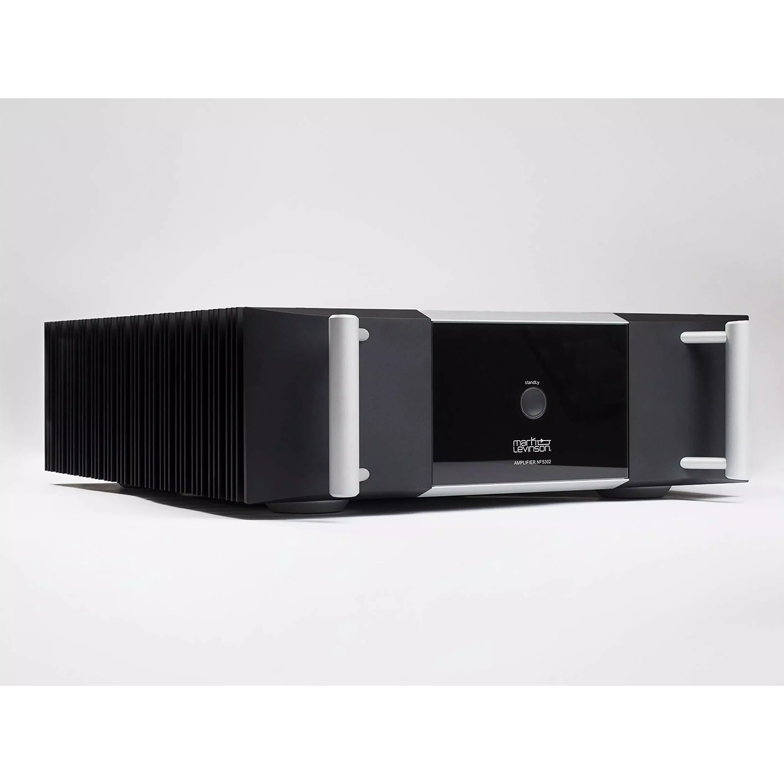 №5302 - Black - Fully-discrete, direct-coupled, dual-monaural, Class AB amplifier - Detailshot 1