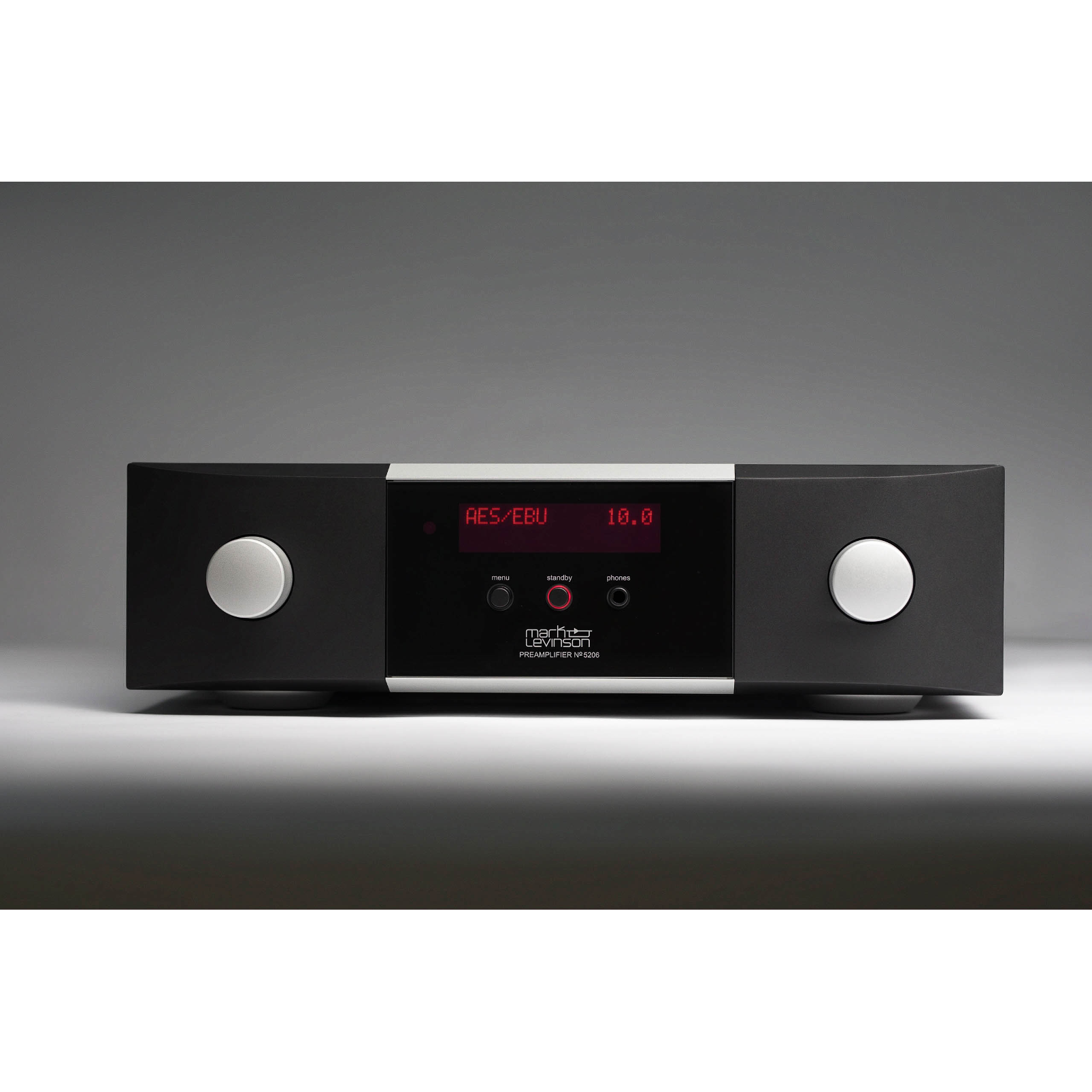 №5206 - Black - Mark Levinson № 5206 preamplifier with Pure Path fully discrete, direct-coupled, dual-monaural line-level class A preamp circuitry, MM/MC phono stage, and Main Drive headphone output. - Hero