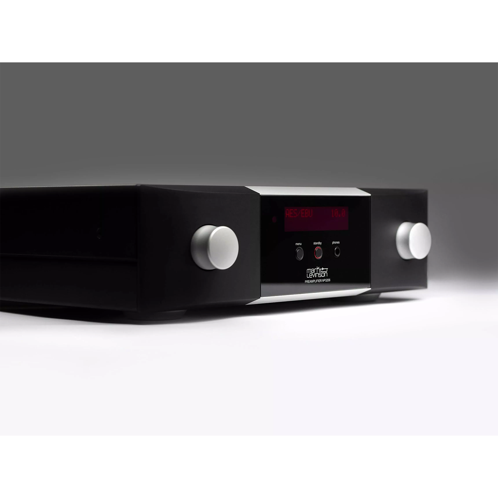 №5206 - Black - Mark Levinson № 5206 preamplifier with Pure Path fully discrete, direct-coupled, dual-monaural line-level class A preamp circuitry, MM/MC phono stage, and Main Drive headphone output. - Hero