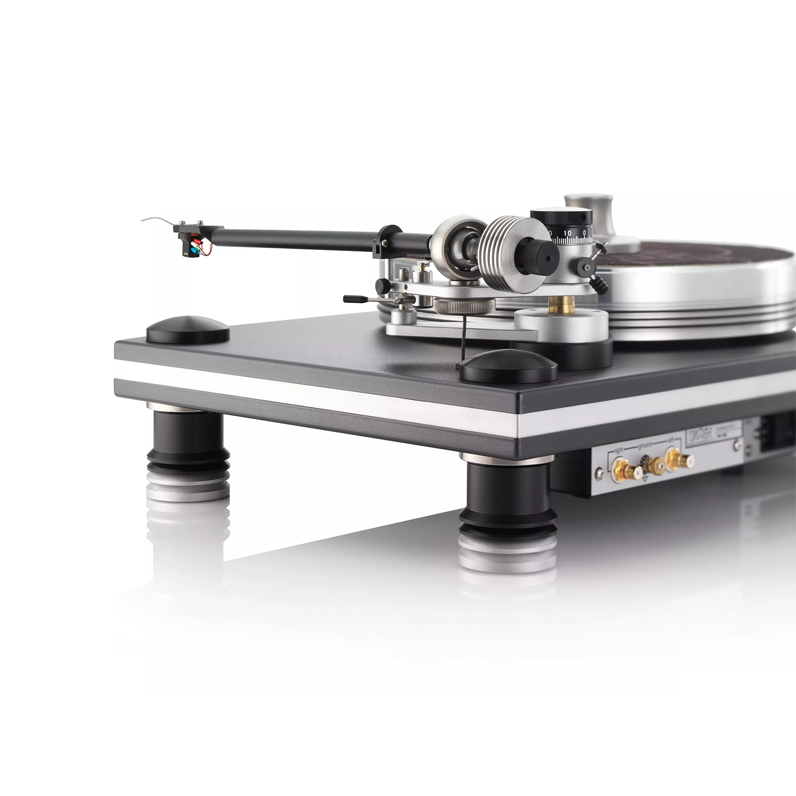 № 515 - Black - Turntable - Detailshot 6